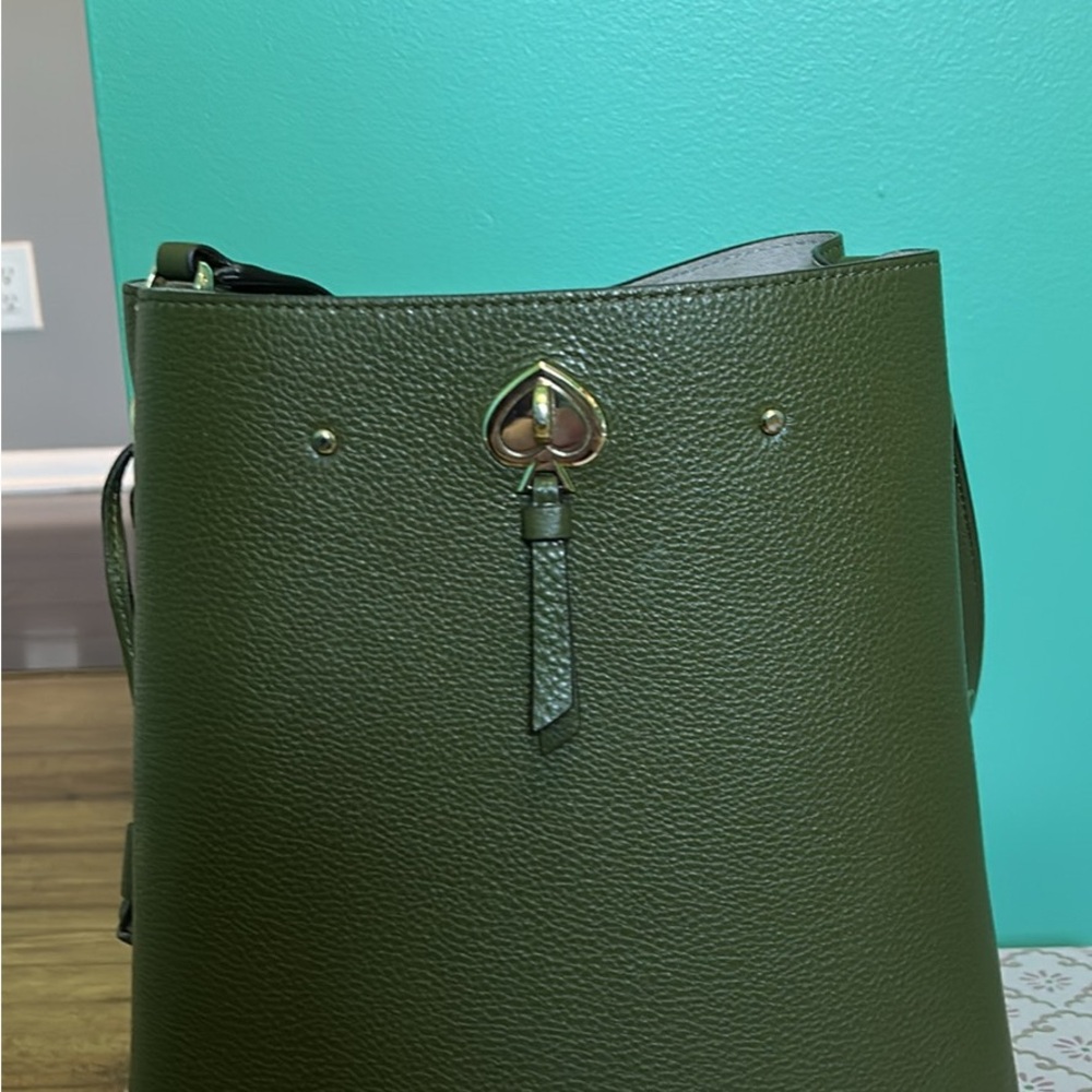 Kate Spade Green Leather Shoulder Bag with Knotted Detail